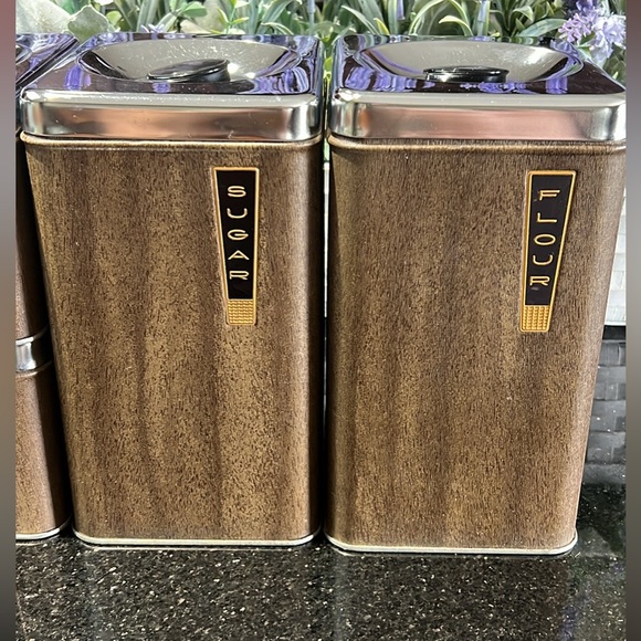 Set of Four LINCOLN BEAUTY WARE Faux Wood Cannisters - Picture 2 of 4